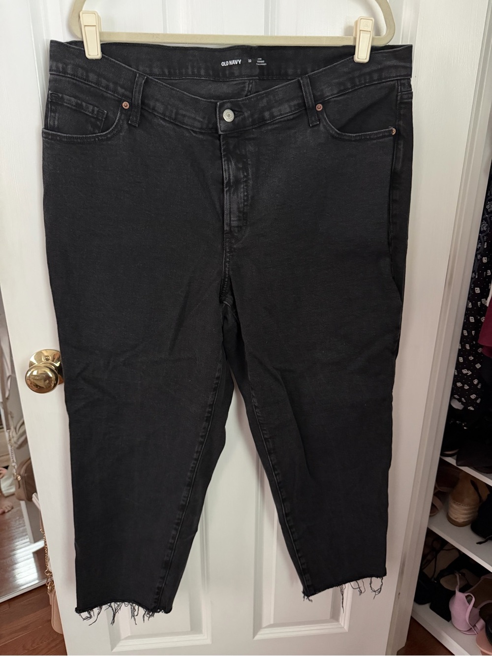 Old Navy Black Cropped Raw-Hem Women's Jeans